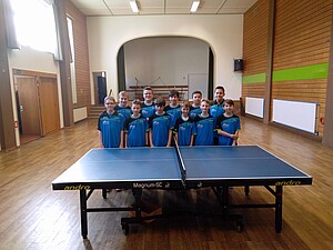 3. KL Platzierung Jungen - TSV Grünmorsbach III (hinten: Tim Staab, Philipp Alischer, Luis Androutsos, Peter Rückert, Jonas Werner - vorne: Calvin Fox, Moritz Taupp, Federico Pollara, Sebastian Kopp, Sven Parr, Jan-Niklas Roth)