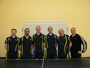3. KL Süd Herren - TTC Strötzbach II (Matthias Behl, Benjamin Fersch, Eugen Debes, Alex Hohm, Holger Wissel, Vorstand Joachim Brückner, es fehlen: Timo Behl, Detlef Hohm, Felix Brückner, Rudi Spiegert, Otmar Bednarz, Manuel Simon, Rainer Koch)